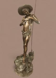 Statua di Giovane Pescatore in bronzo a patina scura 