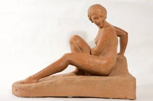 Elegante "nu" feminino em terracota assinado Bouraine - O/5238