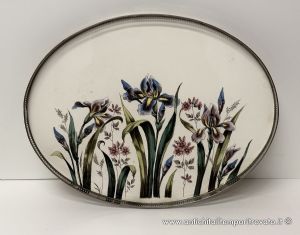 Ancien plateau Art Nouveau italien en porcelaine peinte à la main avec des iris et un bord ajouré en métal argenté