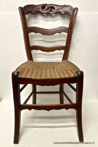 Set of 4 19th-century Sardinian walnut chairs with original straw seat and love knot.