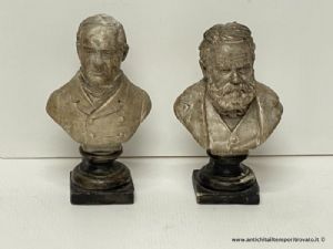 Antica coppia dell'800 di piccoli busti in caolino dell'800 di Victor Hugo e Alphonse Lamartine