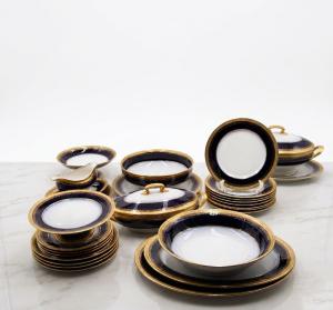 Servizio da Tavola Limoges "Blu Cobalto e Oro", XX secolo, Limoges "Cobalt Blue and Gold" Dinner Service, 20th Century