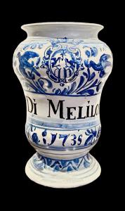 Vaso albarello in maiolica con decoro a motivi vegetali,uccelli e serpenti.Bottega Di Carlo Grossi,Faenza.