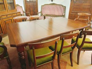 Mesa retangular extensível à manivela da era Vitoriana