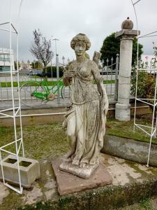 Scultura arredo da giardino – Diana H 140