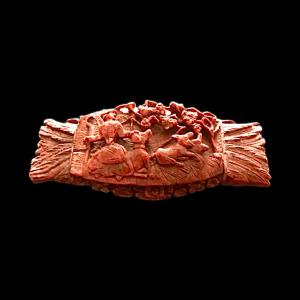 Curozo seed snuffbox with pastoral scenes and floral motifs. France.