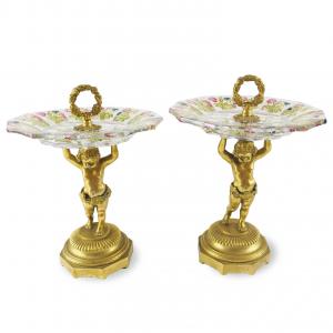 Coppia di Alzate in Bronzo Dorato e Cristallo Molato e Colorato Austria Seconda Metà 1800