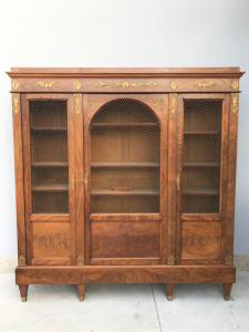Elegante Empire-Bibliothek aus geflammtem Nussbaum - Restauriert (laufende Arbeiten)_car 2891