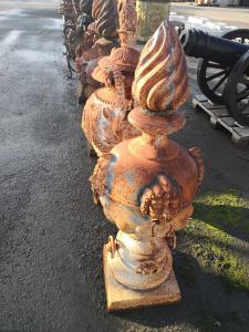 urna in ghisa