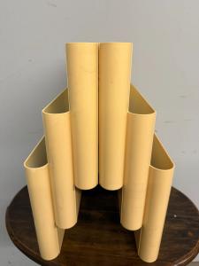 Portariviste Giotto Stoppino mod. 4676 in materiale plastico. KARTELL, anni '70