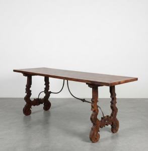 Lyre-shaped "Fratino" table, Spain, 17th Century