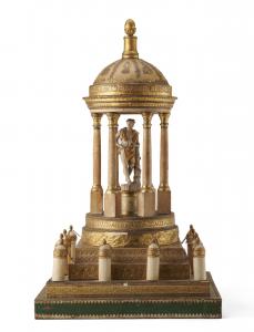 Tempietto in legno e cartone pressato dipinto in policromia e foglia d oro, manifattura italiana, secolo XIX