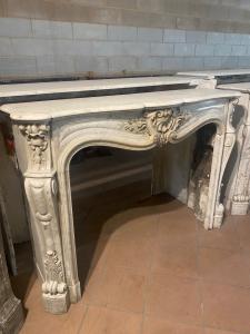 Louis XV fireplace in white Carrara marble 150 × 40x 107 height