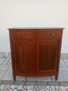 Kommode bewegt 91L x 46T x 101H
