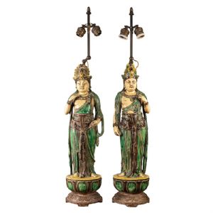 Pair of lamps depicting Bodhisattvas