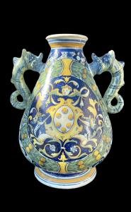 Ovoid majolica vase decorated with Persian palmette in Montelupo style. Cantagalli Manufacture. Florence.