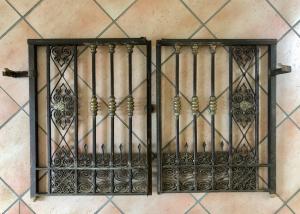 Important wrought iron and bronze gate - Italy 16th century - cm 120x80