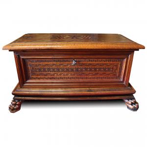 Wooden coffer with Certosina geometric inlay, Italy, early 17th century