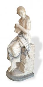"GIOVANE RICAMATRICE" - SCULTURA IN ALABASTRO - FIRMATA PUGI 