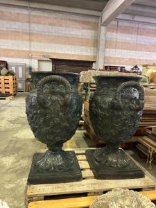 Bronze vases, in pairs, height 1.5 m, depth 75 × 60
