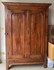 Piemontesischer Doppeltürenschrank