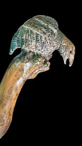 Bastone popolare con pomolo a forma di aquila.