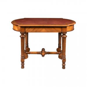 Tavolino lastronato in noce con piano in cuoio - Italia, XIX secolo. 
