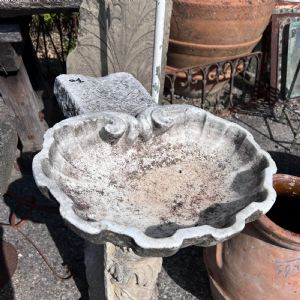 Acquasantiera in marmo 