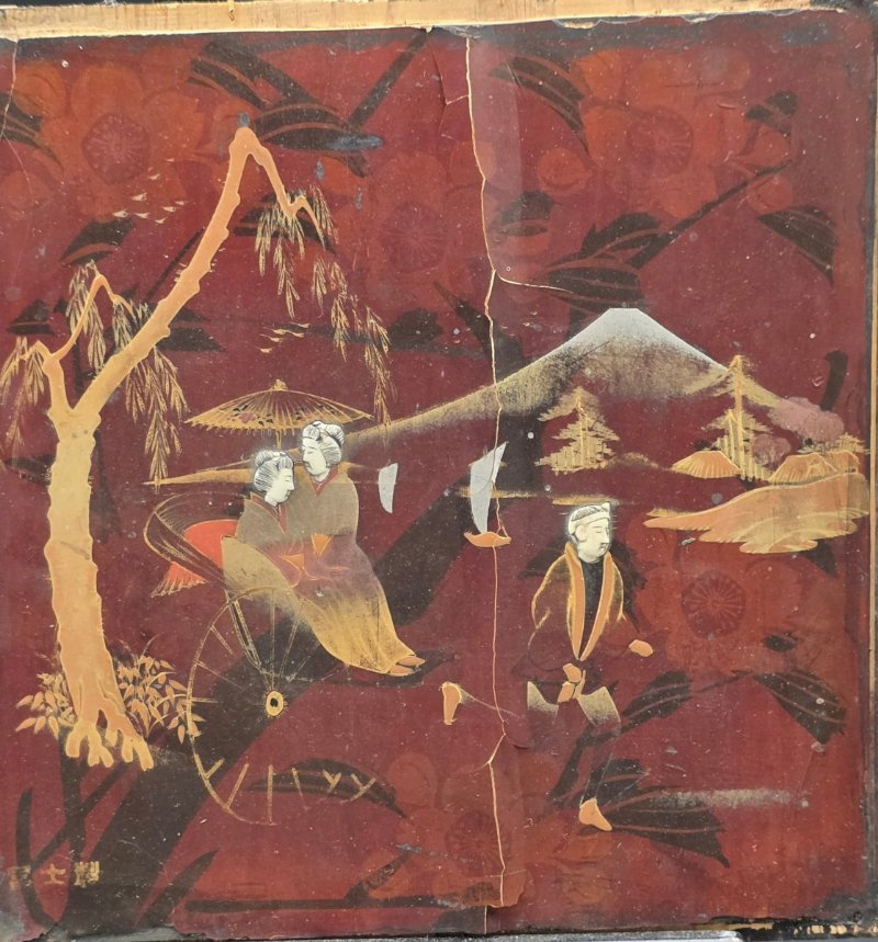 Panel japonés en laca maki-e con el Monte Fuji, principios del siglo XX