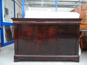 Credenza cappuccina a tre porte in mogano Luigi Filippo 1860 Francese
