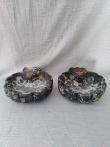 Elegante coppia di acquasantiere in marmo nero portoro - 23 x 23 cm