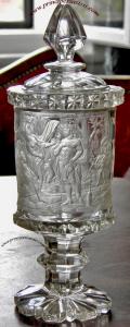 Franz Gottstein il giovane (1770–1840), o meno probabilmente Anton Heinrich Pfeiffer, straordinario vaso con coperchio di rilievo museale 