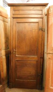 pts724 - Nr. 2 Türen mit Nussbaumrahmen, B 90 x H 222 cm/ B 115 x H 228 cm