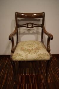 Antica poltrona stile Regency del 1800 in mogano