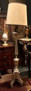 LAMP243 - Coppia di candelieri argentati, epoca '800, misure cm L 32 x H 174 x P 32