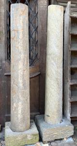 DARS680 - Pair of stone columns, 17th century, size cm W 48/50 x H 196/200
