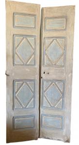 PTL619 - Porta lacada, duas folhas, época de 1700, medidas cm L 121 x A 250
