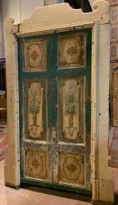 PTL708 - Porta laccata con pannelli dipinti, con telaio, epoca '700, luce cm L 98 x H 205