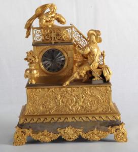 Antike französische Uhr aus dem 19. Jahrhundert im Empire-Stil "Romeo & Julia"
