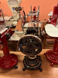 Affettatrice Berkel modello 3 restaurata nera 