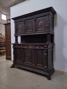Renaissance walnut buffet credenza with riser - late 19th century - sideboard.