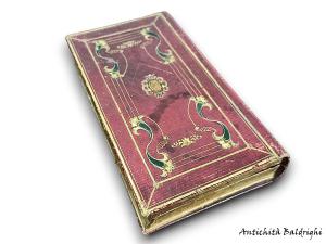 Sewing kit box