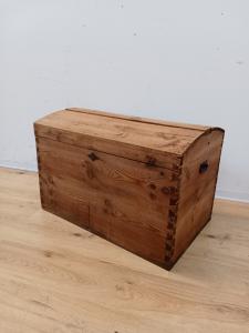 Larch chest - storage bench - early 20th century