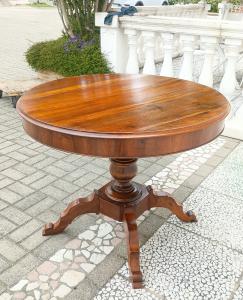 Antique Round Table. 100x100x80h