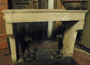 chp303 - Burgundy stone fireplace, cm W 156 x H 116