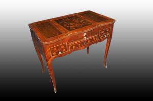 Beautiful French dressing table richly inlaid from the mid-1800s