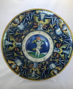 Prato de cerâmica majólica 1510-1530 Faenza