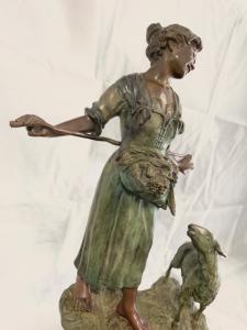 Large original bronze sculpture signed Vincenzo Cinque (1852-1929)