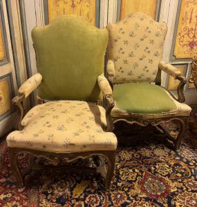 PANC161 - Par de poltronas, século XVIII, medidas cm L 70 x A 113 x P 55