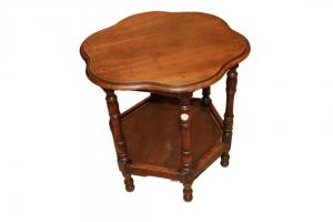Tavolino francese a Petalo del 1800 In Legno di Noce
